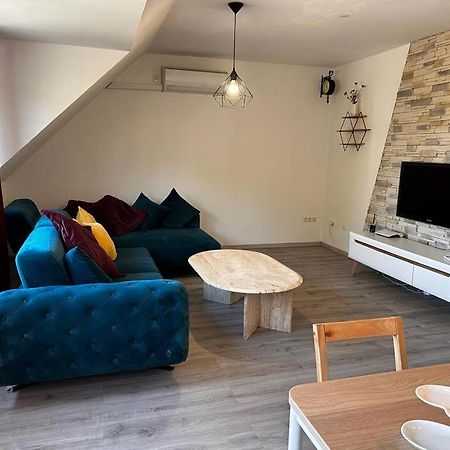 A&V Apartments Wunderschoene Rheinblick Wohnung Zum Entspannen Apt Ela 杜伊斯堡 外观 照片