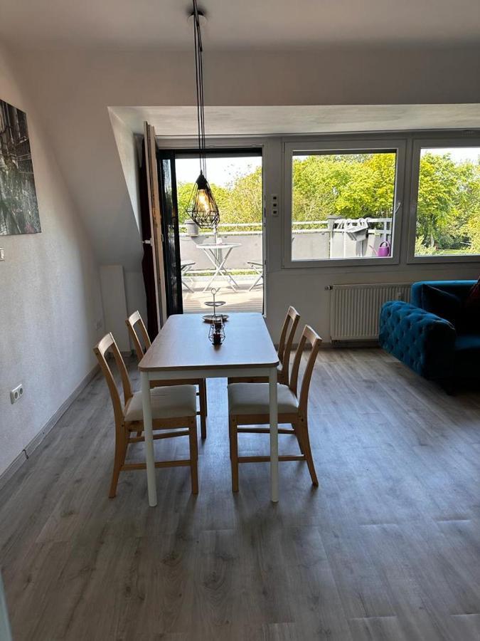 A&V Apartments Wunderschoene Rheinblick Wohnung Zum Entspannen Apt Ela 杜伊斯堡 外观 照片