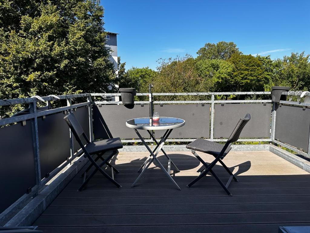 A&V Apartments Wunderschoene Rheinblick Wohnung Zum Entspannen Apt Ela 杜伊斯堡 外观 照片