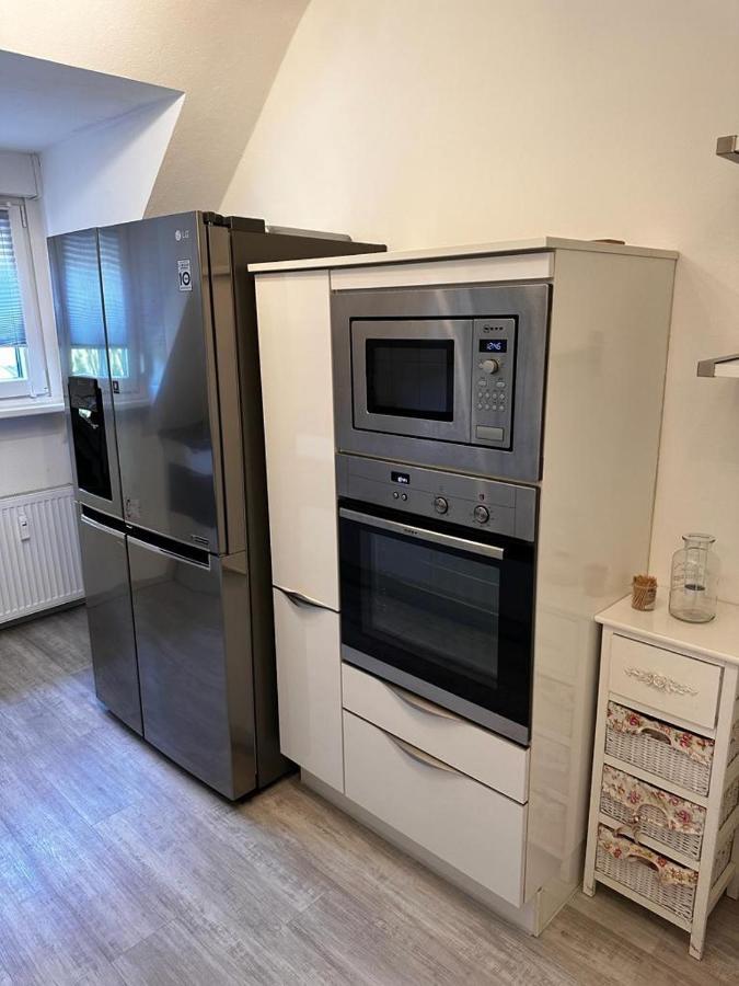 A&V Apartments Wunderschoene Rheinblick Wohnung Zum Entspannen Apt Ela 杜伊斯堡 外观 照片